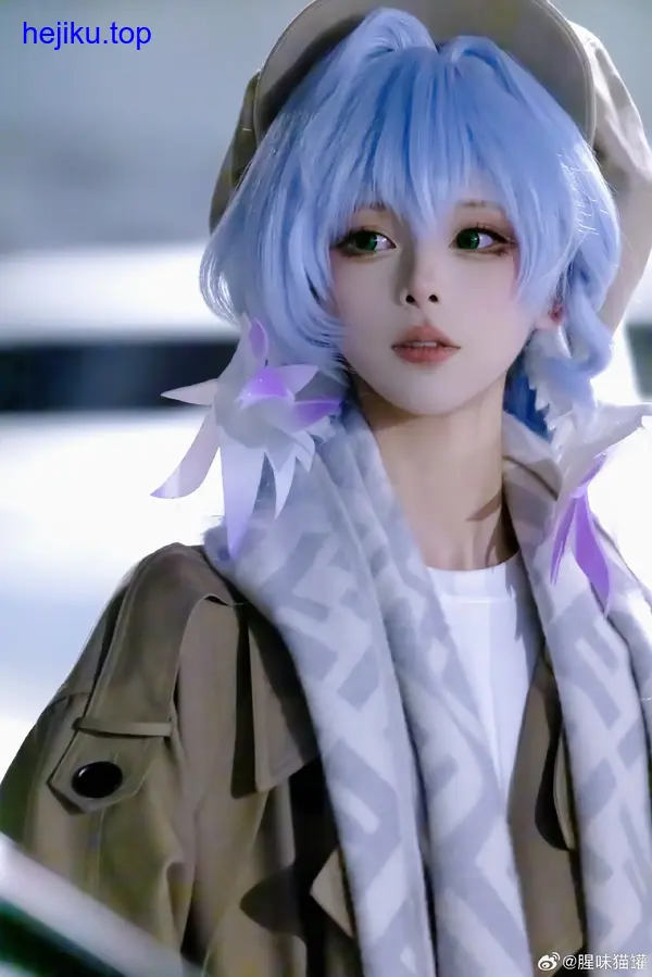 腥味猫罐早期擦边照，这些细节你get了吗？ - 图2