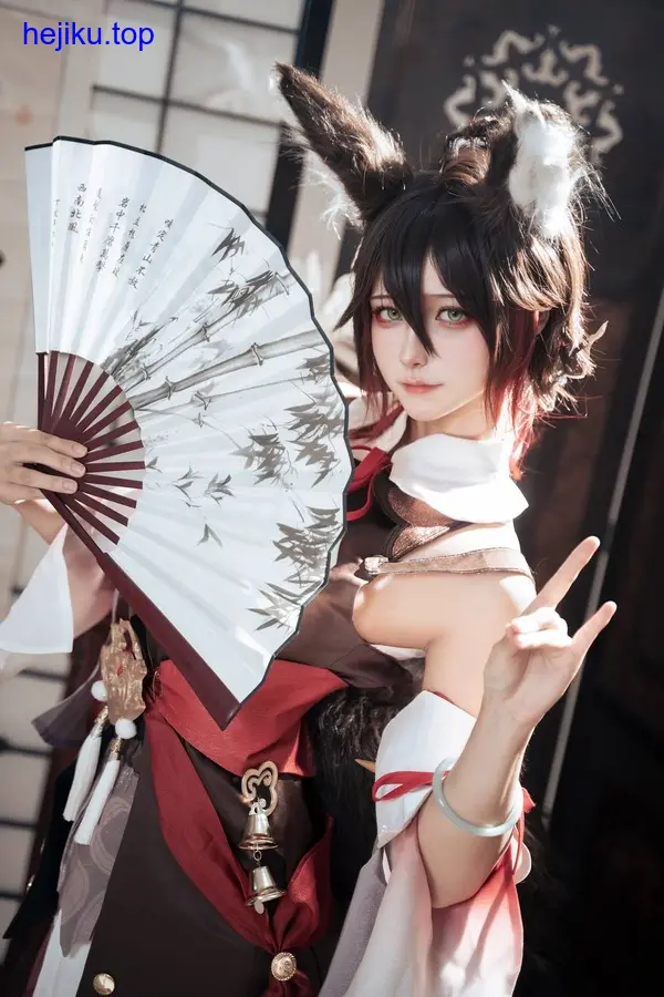 挖到了！seya狮砸 柴郡cos图让我直接上头，一天不看都难受 - 图2