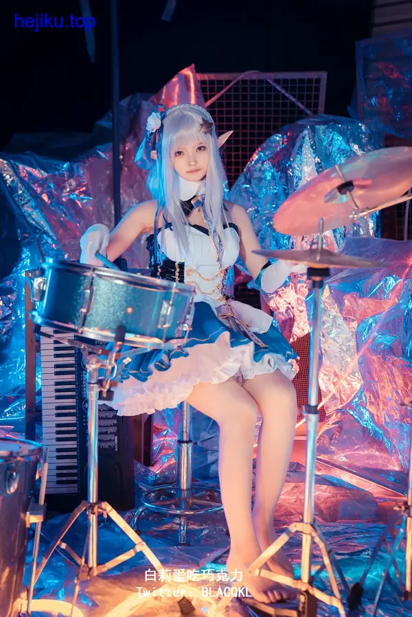 白莉爱吃巧克力拍摄花絮大揭秘,幕后故事比正片还精彩 白莉爱吃巧克力拍摄花絮大揭秘,幕后故事比正片还精彩 - 图1