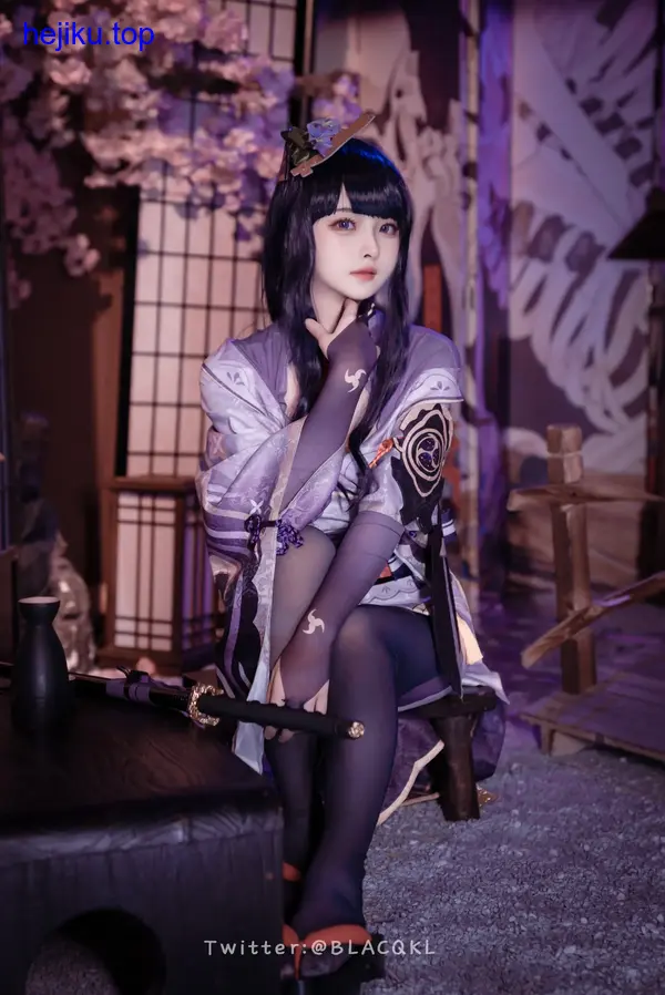 白莉爱吃巧克力Cosplay写真作品