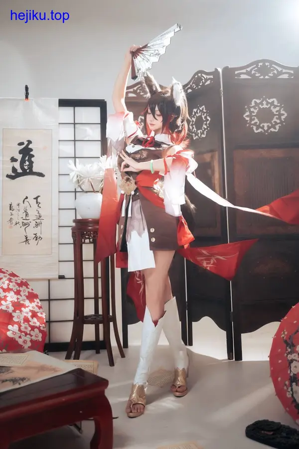 seya狮砸护士刻晴原神同人写真 逆光回眸眼神杀