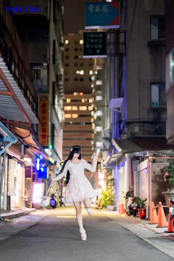 发现新大陆！落落raku 写真真的太惊艳了，不看会后悔 - 图2